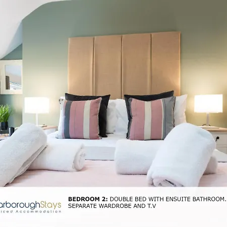 6 Bedroom Scarborough Retreat Sleeps 12 بيت للعطل
