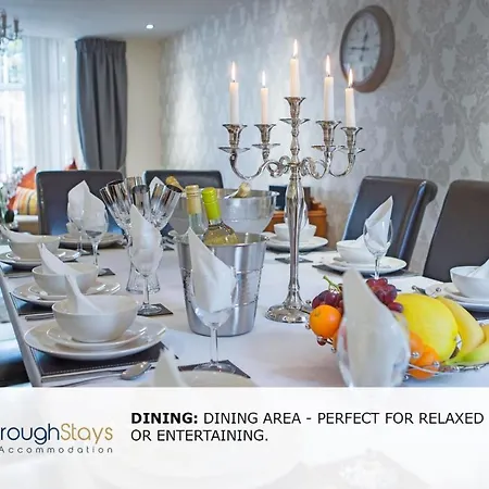 Holiday home 6 Bedroom Scarborough Retreat Sleeps 12