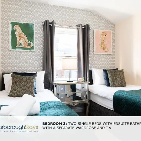 Holiday home 6 Bedroom Scarborough Retreat Sleeps 12 *