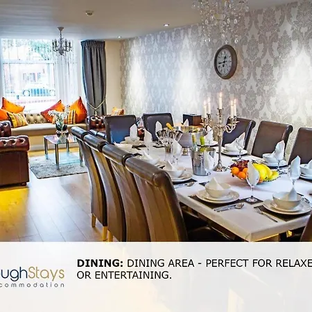 6 Bedroom Scarborough Retreat Sleeps 12 *
