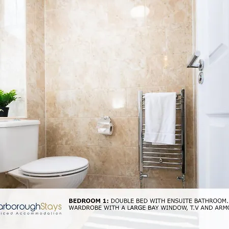 بيت للعطل 6 Bedroom Scarborough Retreat Sleeps 12 سكرابورو