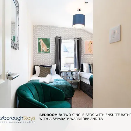 6 Bedroom Scarborough Retreat Sleeps 12 Holiday home *