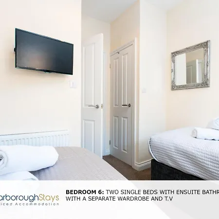 6 Bedroom Scarborough Retreat Sleeps 12 * سكرابورو