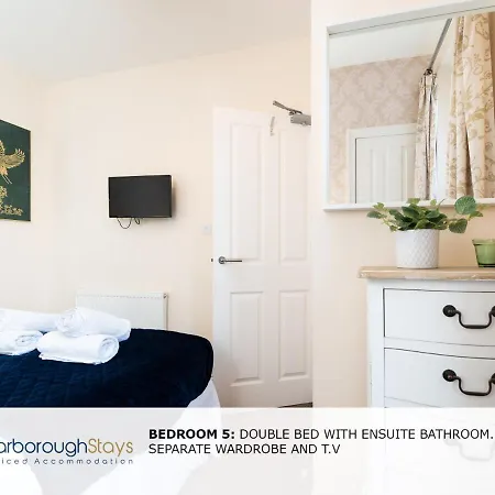 بيت للعطل 6 Bedroom Scarborough Retreat Sleeps 12 سكرابورو