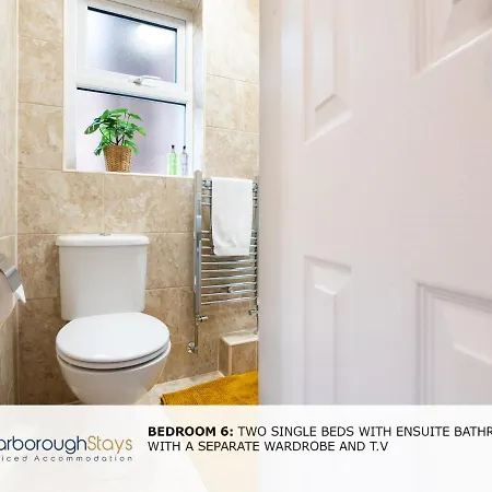 6 Bedroom Scarborough Retreat Sleeps 12